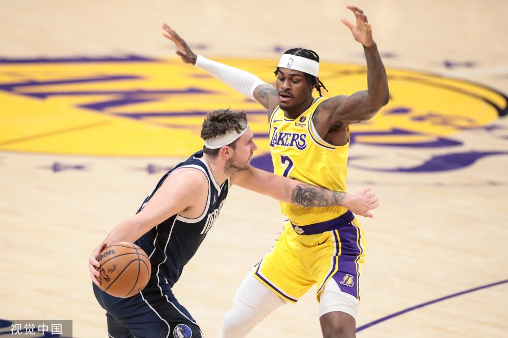 如反角的伊 如反角的伊